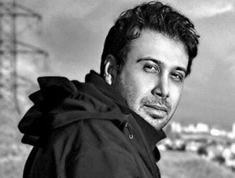 محسن چاویشی پریشان