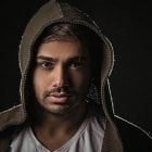 دانلود آهنگ جدید سینا درخشنده عشق یعنی با کسی باشی که دنیاشی